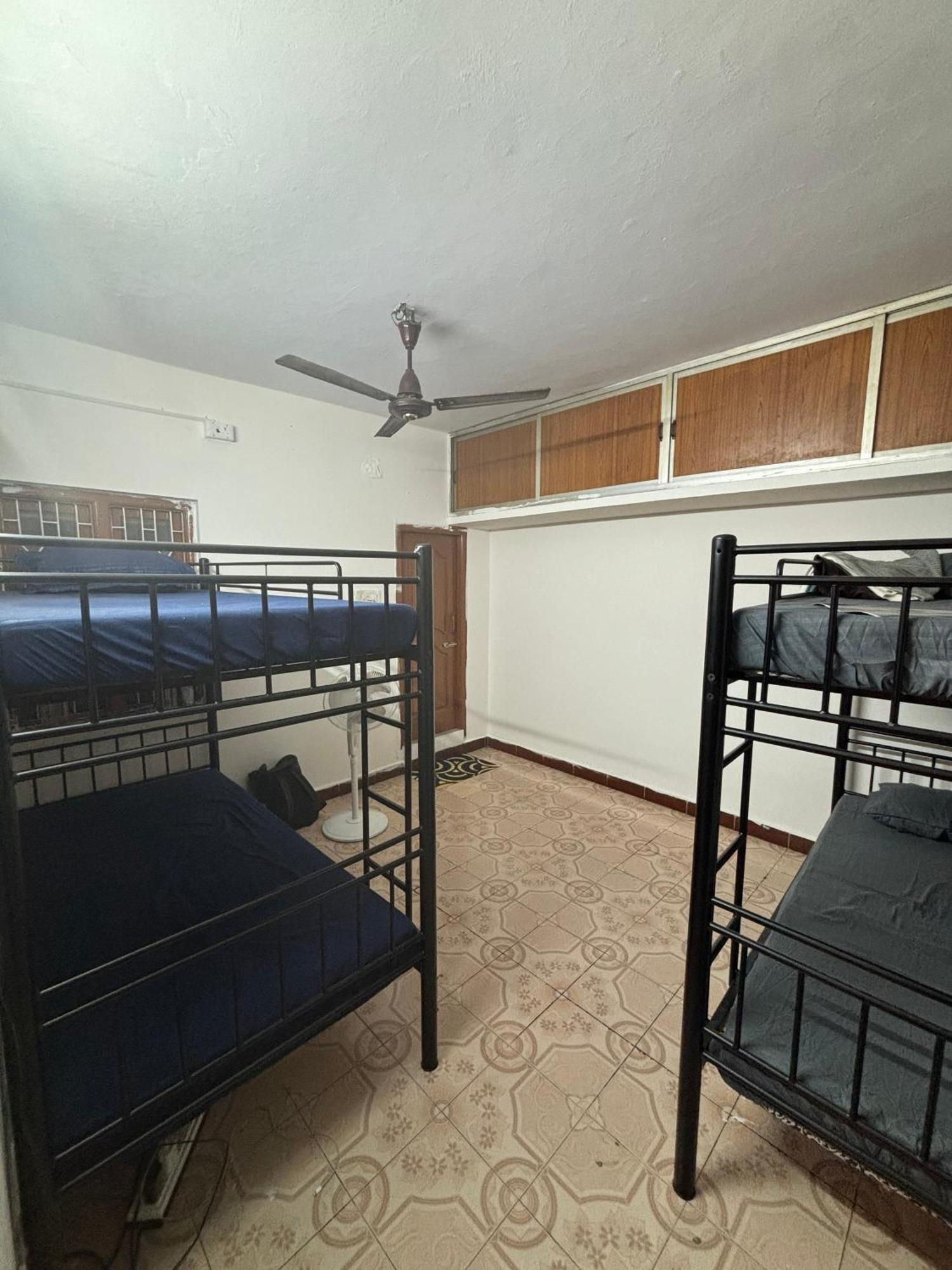 Hostel Madras Bagian luar foto