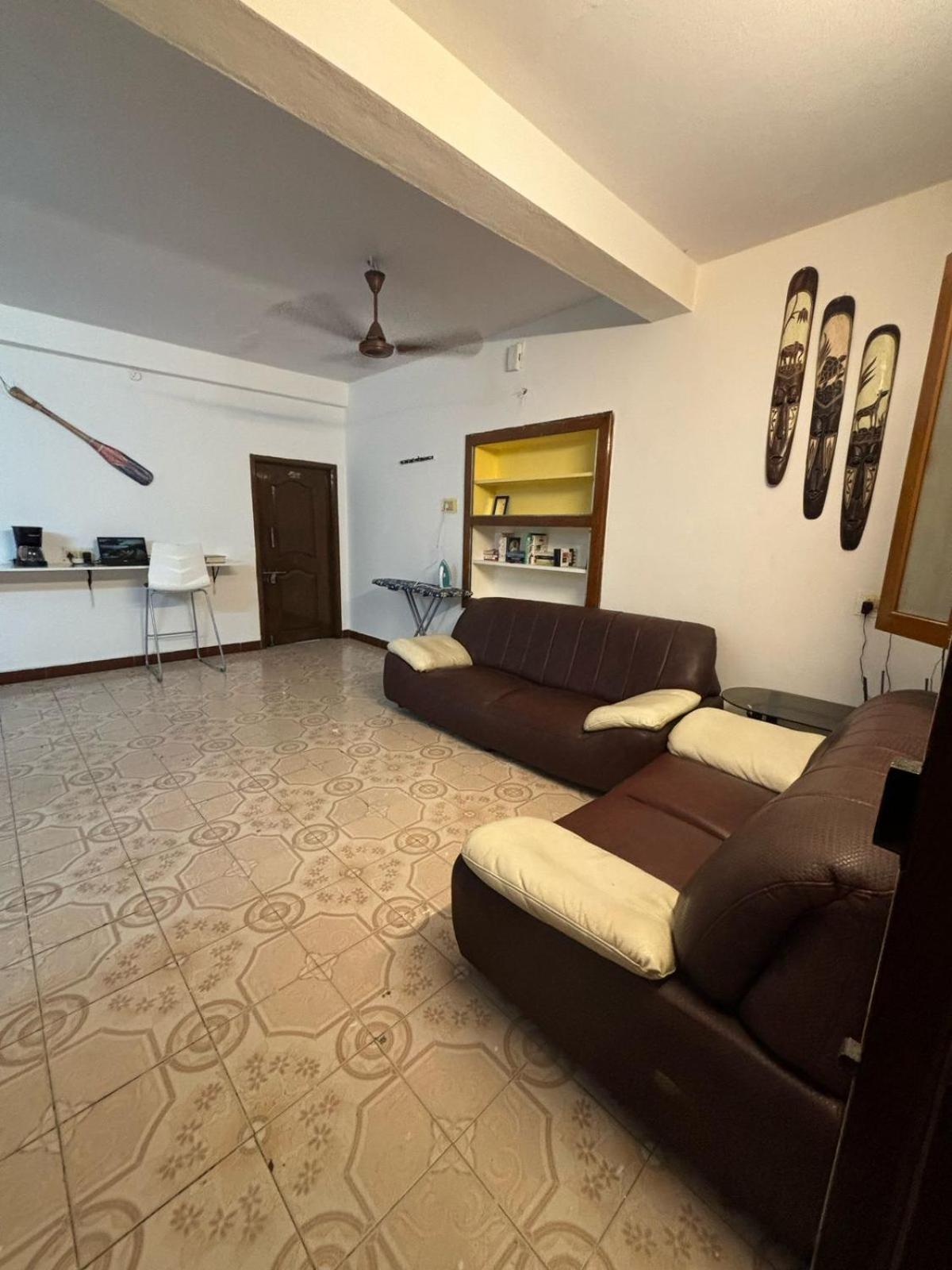 Hostel Madras Bagian luar foto