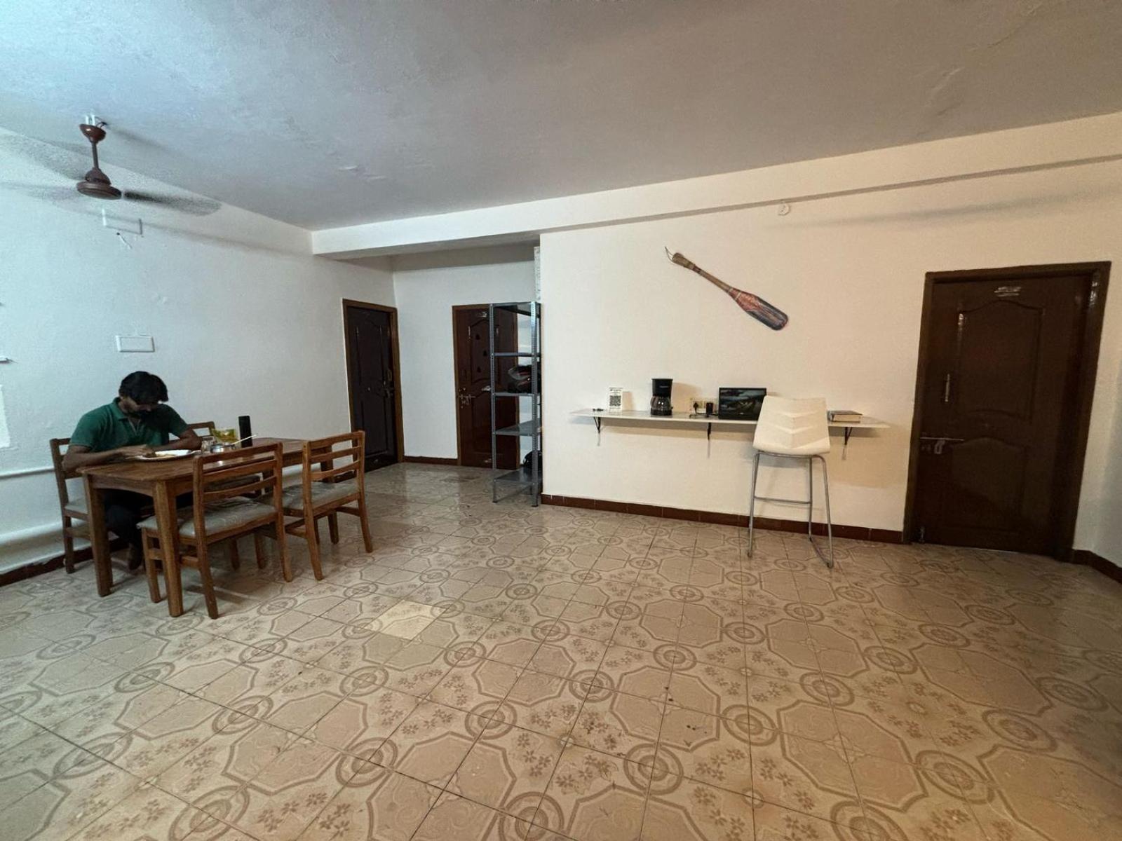 Hostel Madras Bagian luar foto